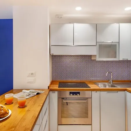 Gorgeous In The Center: Sorrento!