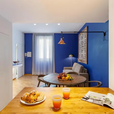 Gorgeous In The Center: Sorrento! Apartment