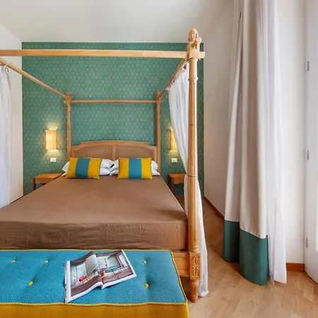 Apartment Gorgeous In The Center: Sorrento!